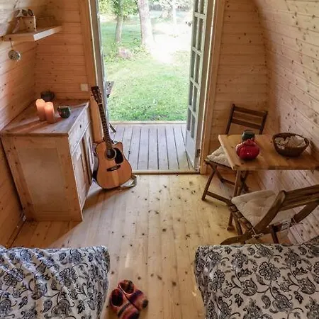 Campingpod Back To Basic Chalé *